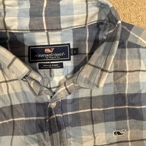 Men’s size L Vineyard Vines shirt.